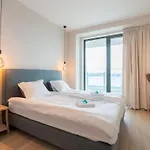 Apartment New With Stunning Views, Pool And Fitness Ostend