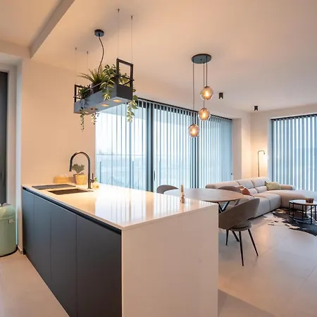 New With Stunning Views, Pool And Fitness Apartment Ostend