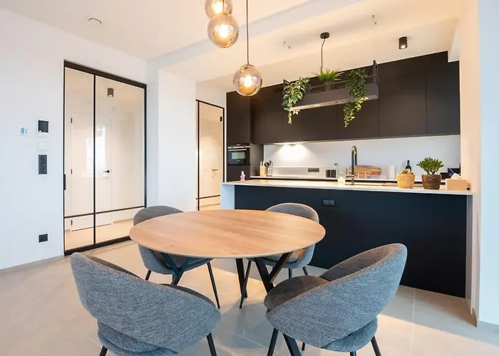 New With Stunning Views, Pool And Fitness * Ostend