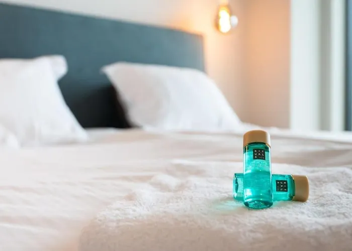 Apartment New With Stunning Views, Pool And Fitness