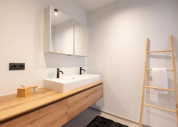 New With Stunning Views, Pool And Fitness Apartment Ostende