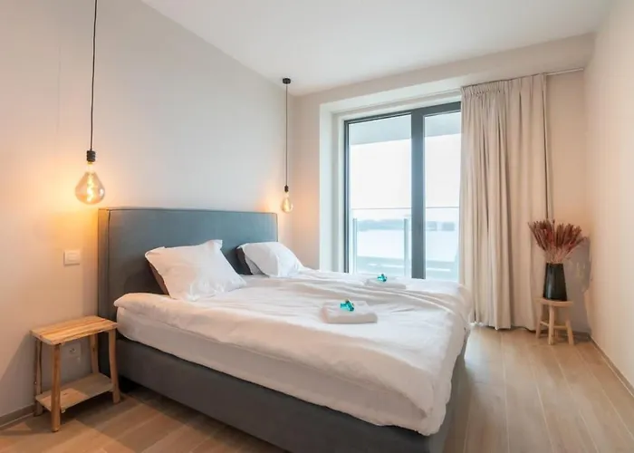 Apartment New With Stunning Views, Pool And Fitness Ostend